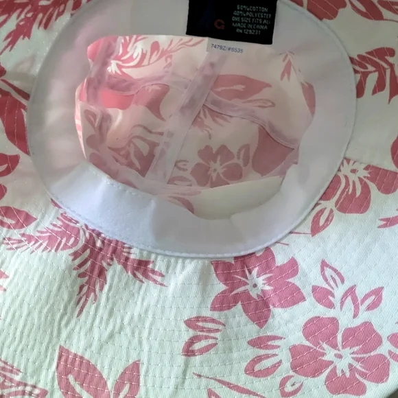 NWT Pink And White Floral Bucket Hat - Picture 5 of 9